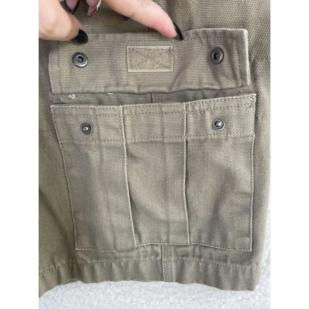 Duluth Trading Cargo Shorts Mens 46x9 Beige Canvas Duck Safari Hiking